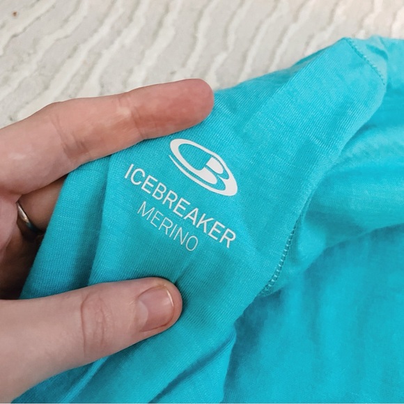 Icebreaker Women's Merino 200 Oasis Long Sleeve Crewe Thermal Top in Arctic Teal - Picture 5 of 6